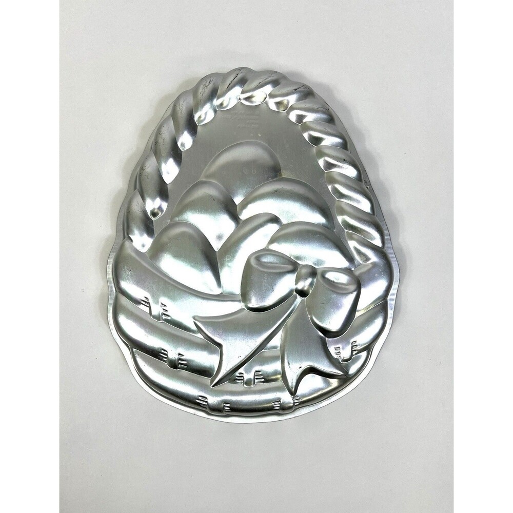 Vintage Wilton 1980 Easter Basket Cake Pan, 502-727!